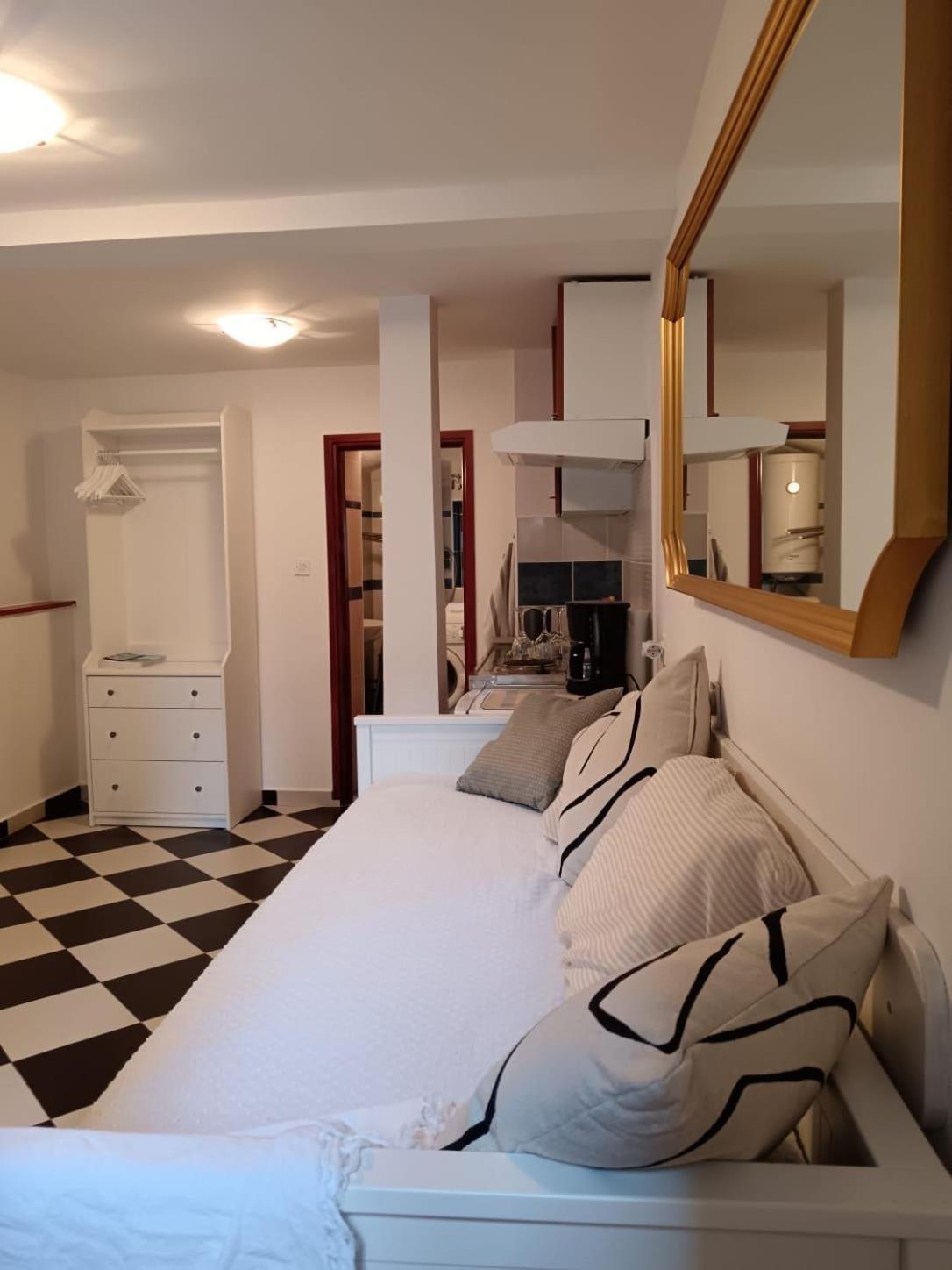 Lamar Cres Exteriör bild